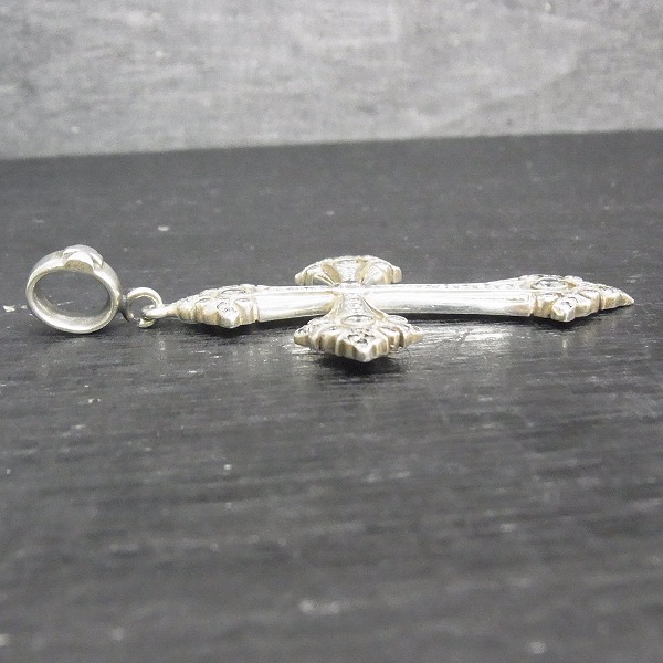 実際に弊社で買取させて頂いた【ギャラ付】LoreeRodkin/ローリーロドキン ファンシーゴシッククロスペンダント/ラージ 01P590-886の画像 3枚目