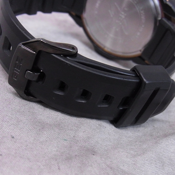 実際に弊社で買取させて頂いたG-SHOCK/ジーショック GIEZ BLACK×GOLD Series GS-1100BR-1AJFの画像 2枚目