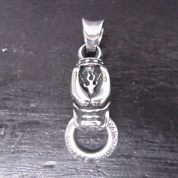 実際に弊社で買取させて頂いたTRAVIS WALKER/トラヴィスワーカー ビースト ペンダント 革紐付き/ネックレスの画像 1枚目