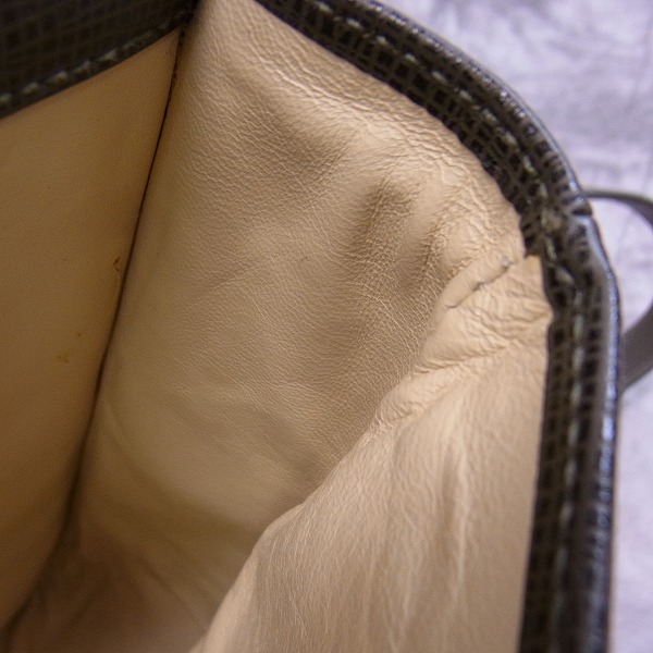 実際に弊社で買取させて頂いたHUNTING WORLD/ハンティングワールド レザー ショルダーバッグ カーキの画像 6枚目