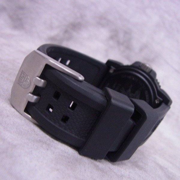 実際に弊社で買取させて頂いたLUMINOX/ルミノックス Navy Seal Colormark /7051/7050シリーズ【動作未確認】の画像 3枚目