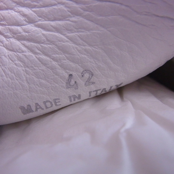 実際に弊社で買取させて頂いた【未使用】JIMMY CHOO/ジミーチュウ 17SS GROVE PUT WHITESTEEL/ポイントスタースタッズ パンチングレザースリッポン 42の画像 5枚目