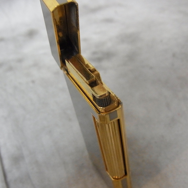 実際に弊社で買取させて頂いたGIVENCHY/ジバンシィ ローラーガスライター ゴールド×シルバーの画像 5枚目