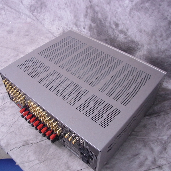 実際に弊社で買取させて頂いた【ジャンク】DENON AVサラウンドアンプ プレミアムシルバー AVC-3808の画像 2枚目