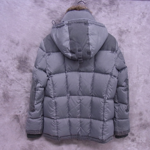 実際に弊社で買取させて頂いたARMANI JEANS/アルマーニジーンズ ファー付 ユーズド加工 ダウンジャケット USA:XXSの画像 1枚目