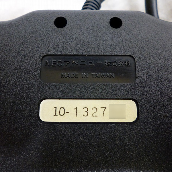 実際に弊社で買取させて頂いたNECアベニュー アベニューパッド6,HORI製 ホリコマンダー HJ-10 PCエンジン コントローラ 2点セットの画像 2枚目