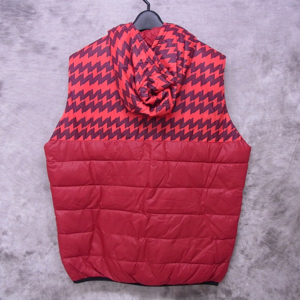 実際に弊社で買取させて頂いた【未使用】le coq sportif/ルコックスポルティフ ゴルフウェア フード付き 中綿ベスト レッド/Lの画像 1枚目