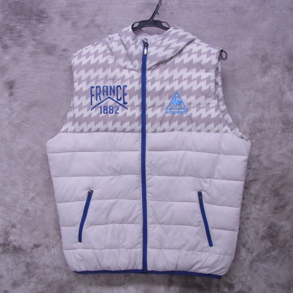 実際に弊社で買取させて頂いた【未使用】le coq sportif/ルコックスポルティフ ゴルフウェア フード付き 中綿ベスト ホワイト/L