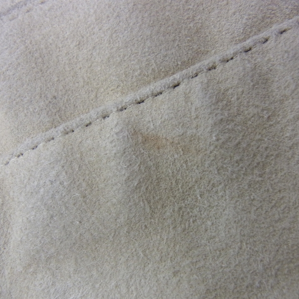 実際に弊社で買取させて頂いたGIORGIO ARMANI/ジョルジオアルマーニ スエード ノーカラージャケット 40の画像 2枚目