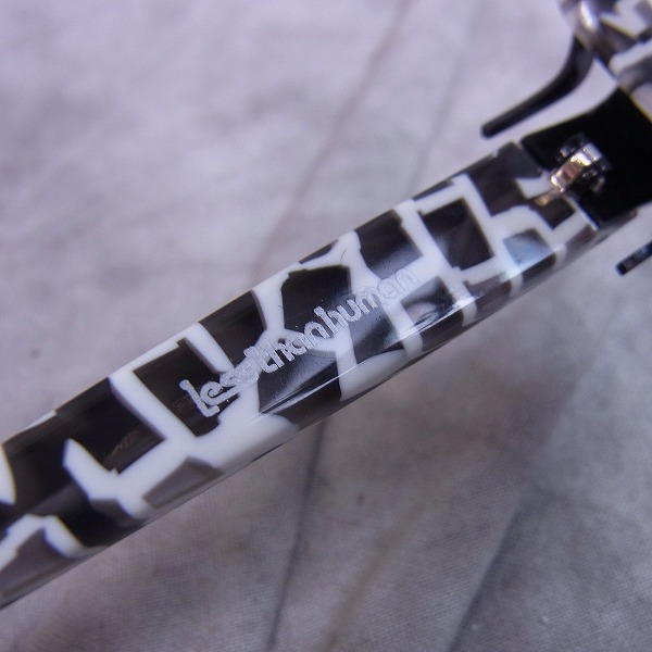 実際に弊社で買取させて頂いたless than human/レスザンヒューマン マーブル柄 スクエア メガネフレームの画像 3枚目