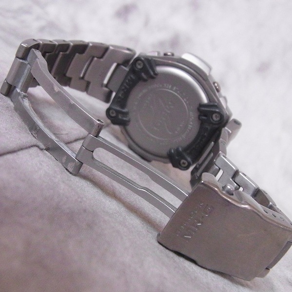 実際に弊社で買取させて頂いたG-SHOCK/Gショック MR-G デジアナコンビ チタン/MRG-130T-8A【動作未確認】の画像 3枚目