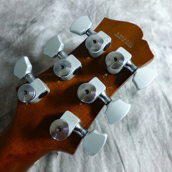 実際に弊社で買取させて頂いた★Greco/グレコ EW-88 TBK Translucent Black ペグ交換済み エレキギターの画像 2枚目