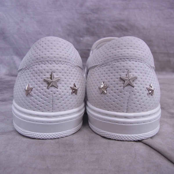 実際に弊社で買取させて頂いた【未使用】JIMMY CHOO/ジミーチュウ 17SS GROVE PUT WHITESTEEL/ポイントスタースタッズ パンチングレザースリッポン 42の画像 1枚目