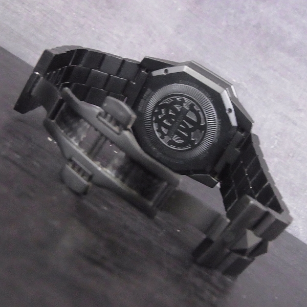 実際に弊社で買取させて頂いたRoberto Cavalli by FRANCK MULLER／ロベルト・カヴァリ バイ フランクミュラー クォーツ 腕時計 RV1G018M0071の画像 3枚目