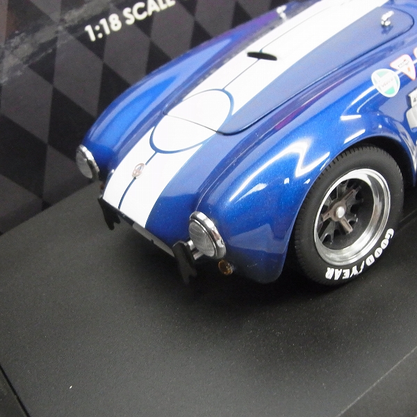 実際に弊社で買取させて頂いたKYOSHO/京商 1/18ダイキャストカー SHELBY COBRA/シェルビーコブラ 427 S/C レーシング No.8045BL ブルーの画像 2枚目