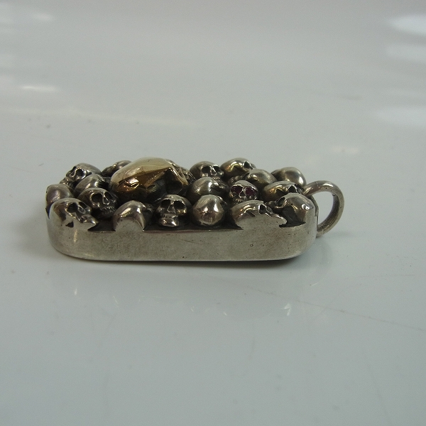 実際に弊社で買取させて頂いた【証明書/カスタム】STANLEY GUESS/スタンリーゲス マルチスカル ストーンアイズ&ウッド ラージドッグタグの画像 3枚目