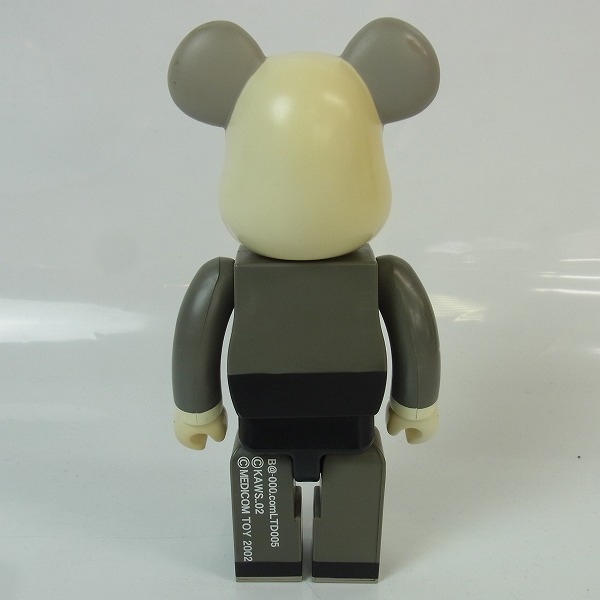 実際に弊社で買取させて頂いたMEDICOM TOY/メディコムトイ BE@BRICK×KAWS/ベアブリック×カウズ 2002 1st/ファースト コラボ 400% の画像 2枚目