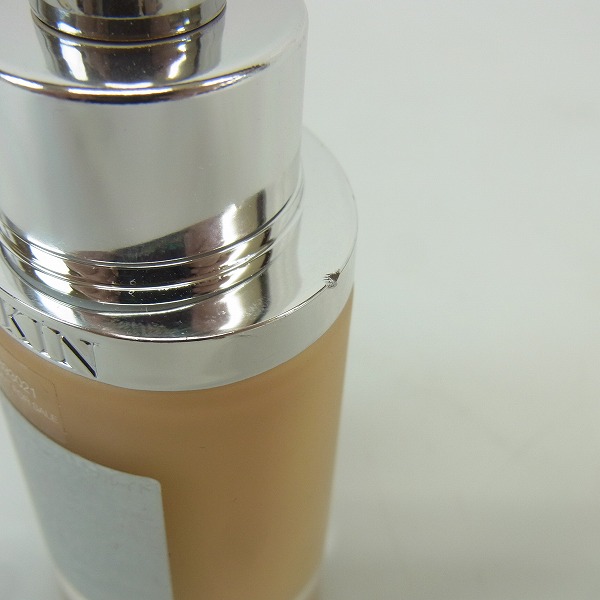 実際に弊社で買取させて頂いたChristian Dior/クリスチャン・ディオール スキン ヌード エアー フルイド/リキッドファンデーション/30mlの画像 3枚目