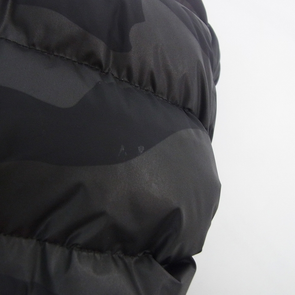 実際に弊社で買取させて頂いたHYDROGEN×DUVETICA/ハイドロゲン×デュベティカ ブラックカモ ダウンジャケット 21D004/44の画像 7枚目