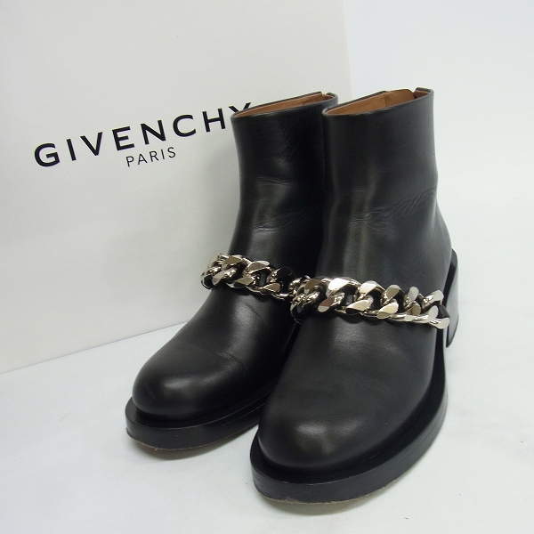 実際に弊社で買取させて頂いたGIVENCHY/ジバンシィ チェーン レザーショートブーツ 37