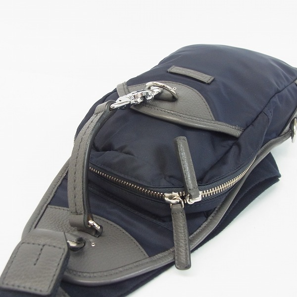 実際に弊社で買取させて頂いたDaniel&Bob/ダニエル＆ボブ PIPPO DAVIS/ピッポデイビス ボディバッグ ネイビーの画像 2枚目