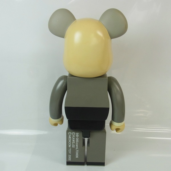 実際に弊社で買取させて頂いたMEDICOM TOY/メディコムトイ BE@BRICK×KAWS/ベアブリック×カウズ 2002 1st/ファースト コラボ 1000%の画像 2枚目