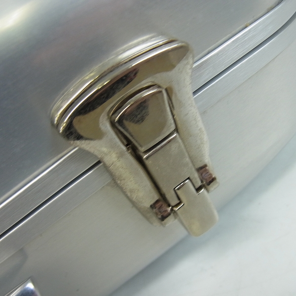 実際に弊社で買取させて頂いたZERO HALLIBURTON/ゼロハリバートン アタッシュケース PC-MICA シルバーの画像 6枚目