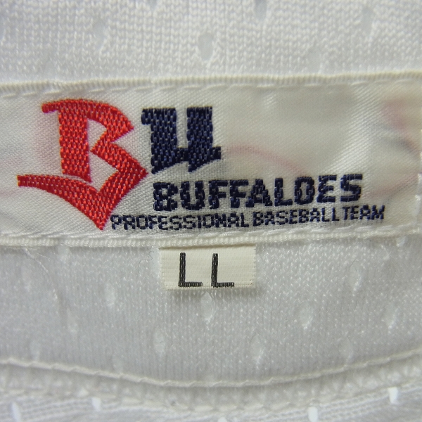 実際に弊社で買取させて頂いたライザップ社製 大阪近鉄バファローズ ＃8 磯部公一 ホーム ユニフォーム/LLの画像 2枚目