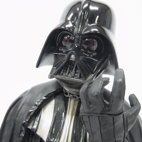 実際に弊社で買取させて頂いたGentle Giant/ジェントルジャイアント ミニバスト Darth Vader/ダースベイダー 世界限定3500体 SWの画像 5枚目