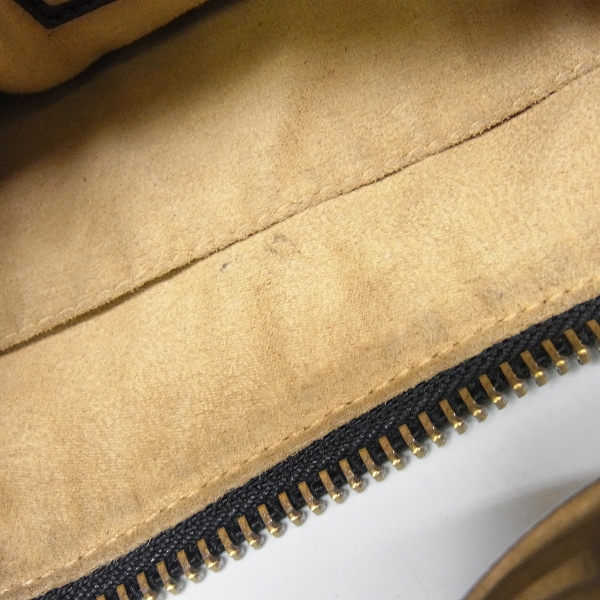 実際に弊社で買取させて頂いたJimmy Choo/ジミーチュウ スタースタッズ レザー ハンドバッグの画像 7枚目