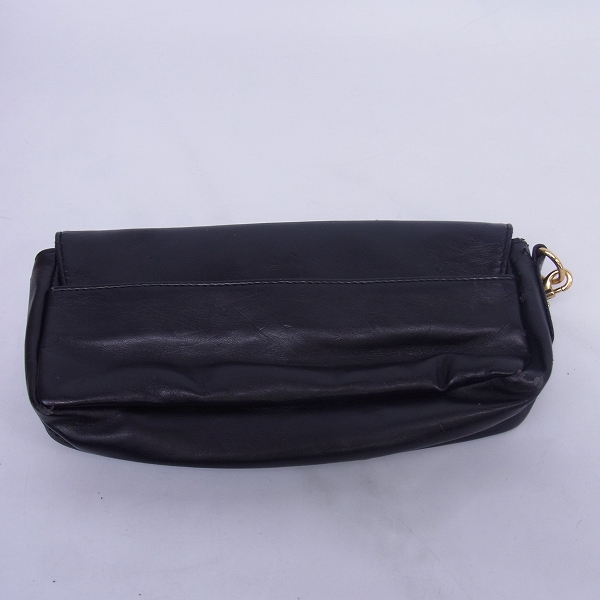 実際に弊社で買取させて頂いたGIVENCHY/ジバンシー スタッズ ポーチ 星 ブラックの画像 1枚目