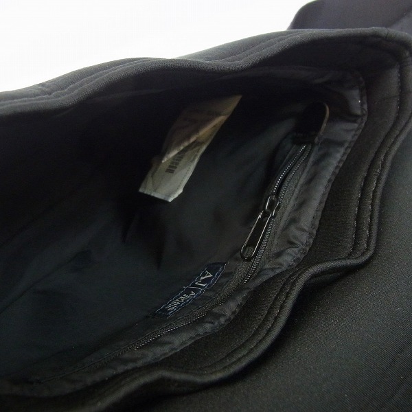 実際に弊社で買取させて頂いたARMANI JEANS/アルマーニジーンズ ショルダーバッグの画像 4枚目