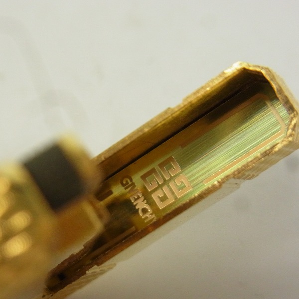 実際に弊社で買取させて頂いたGIVENCHY/ジバンシイ ローラーガスライター ゴールドの画像 4枚目