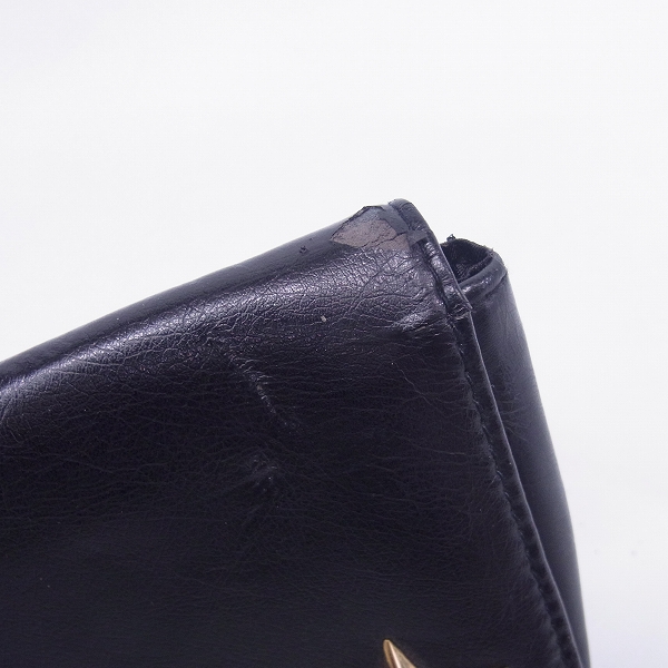 実際に弊社で買取させて頂いたGIVENCHY/ジバンシー スタッズ ポーチ 星 ブラックの画像 6枚目