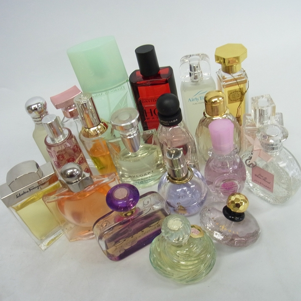 実際に弊社で買取させて頂いたBALENCIAGA パリ ローローズ/BVLGARI/YSL/バーバリー/ジルスチュアート等他 香水 20点セット