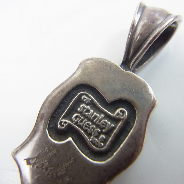 実際に弊社で買取させて頂いたSTANLEY GUESS/スタンリーゲス ウッドギター ペンダントトップの画像 4枚目