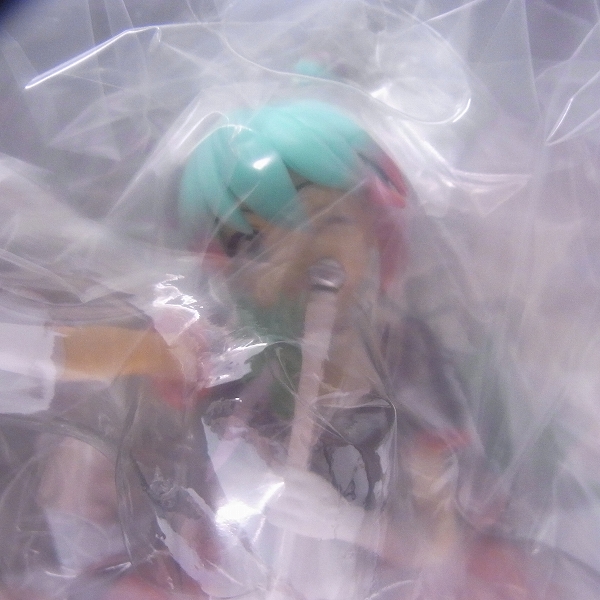 実際に弊社で買取させて頂いた【未開封】タイトーくじ本舗 初音ミク10th anniversary ラストハッピー賞/描き下ろしフィギュア賞 2点セットの画像 3枚目