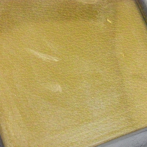 実際に弊社で買取させて頂いたA＆G/エーアンドジー 4クロスボタン オールレザー 写真立て/フォトフレームの画像 8枚目