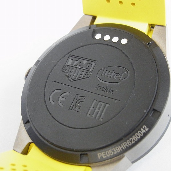 実際に弊社で買取させて頂いた【保証書付】TAG HEUER/タグホイヤー コネクテッド イエローラバー スマートウォッチ SAR8A80.FT6060の画像 3枚目