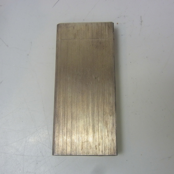 実際に弊社で買取させて頂いたGIVENCHY/ジバンシー ガスライター シルバーの画像 2枚目