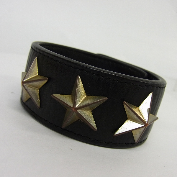 実際に弊社で買取させて頂いたGIVENCHY/ジバンシィ スター/星 スタッズレザーバングル