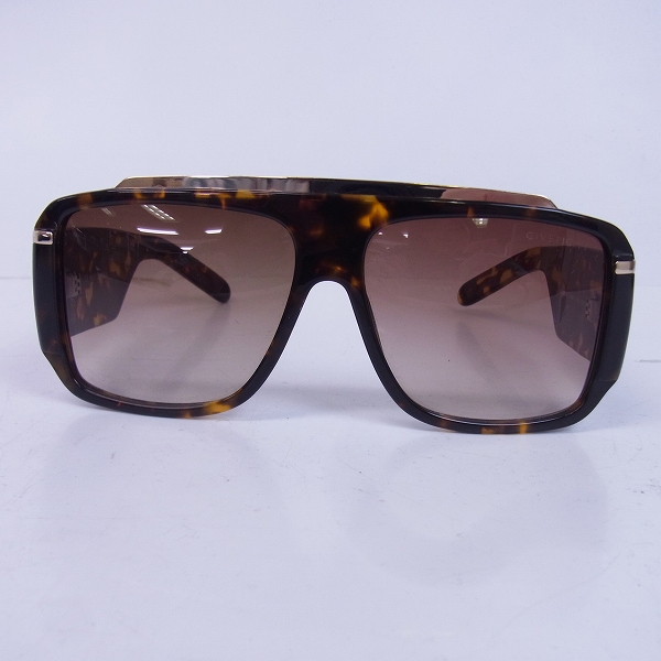 実際に弊社で買取させて頂いたGIVENCHY/ジバンシイ サングラス/アイウェア SGV685 COL.03の画像 1枚目