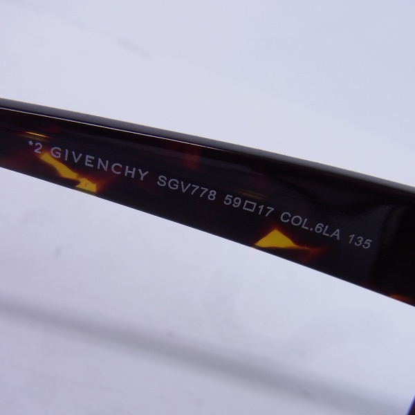 実際に弊社で買取させて頂いたGIVENCHY/ジバンシー サングラス/アイウェア SGV778 COL.6LAの画像 5枚目