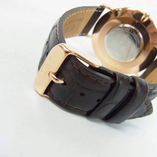 実際に弊社で買取させて頂いたDaniel Wellington/ダニエル ウェリントン メンズ 時計 40mm DW0111【動作未確認】の画像 2枚目