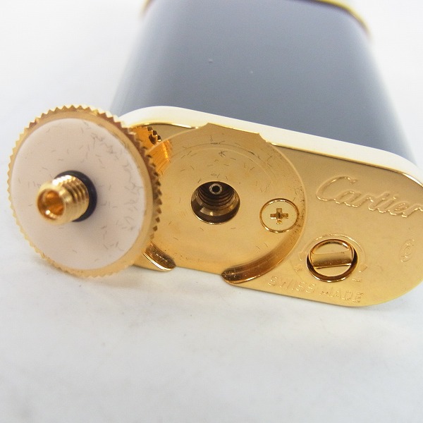 実際に弊社で買取させて頂いたCartier/カルティエ ガスライター ブラック×ゴールドの画像 2枚目