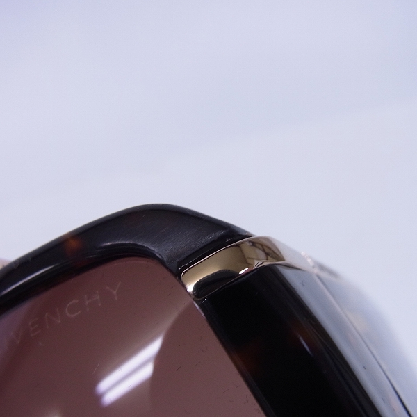 実際に弊社で買取させて頂いたGIVENCHY/ジバンシイ サングラス/アイウェア SGV685 COL.03の画像 7枚目