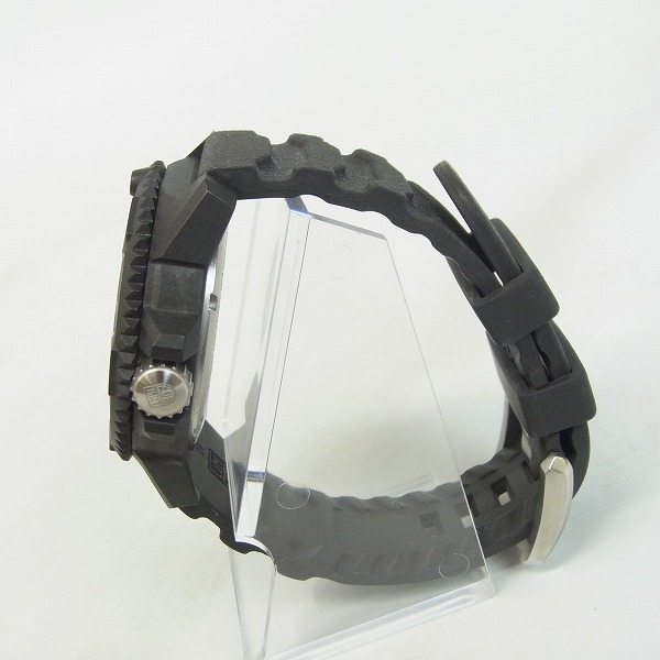 実際に弊社で買取させて頂いたLUMINOX/ルミノックス  CARBON SEAL/カーボンシールズ 腕時計 3801の画像 1枚目