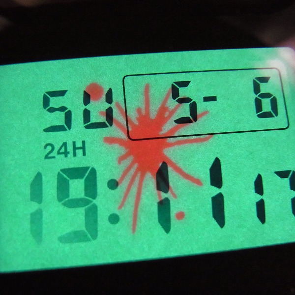 実際に弊社で買取させて頂いたG-SHOCK/Gショック×MIHARA YASUHIRO/ミハラヤスヒロ コラボ/クォーツ腕時計 DW-5600VTの画像 5枚目