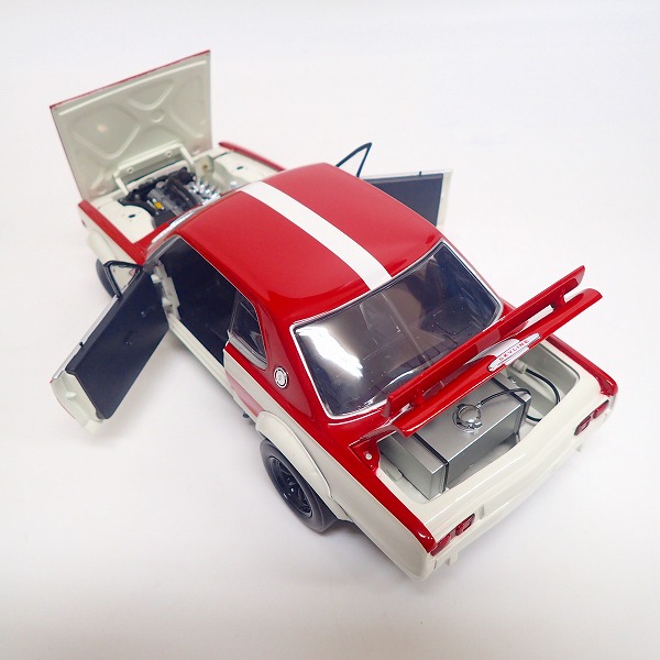 実際に弊社で買取させて頂いたKYOSHO/京商 1/18 日産 スカイライン 2000GT-R(KPGC10) RACING CATALOGUE VERSION 08122Cの画像 6枚目