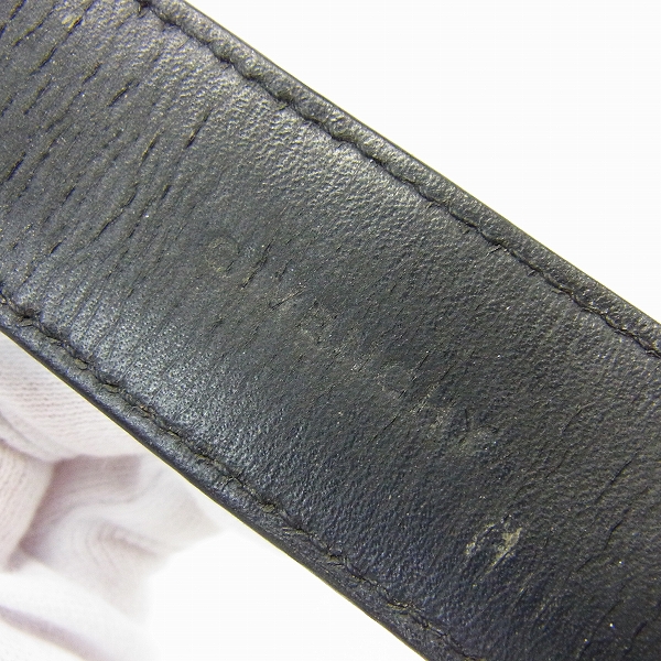 実際に弊社で買取させて頂いたGIVENCHY/ジバンシィ スター/星 スタッズレザーバングルの画像 2枚目